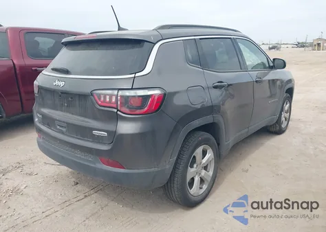 2018 Jeep Compass Latitude 4X4 from USA, damaged, VIN 3C4NJDBB2JT155243